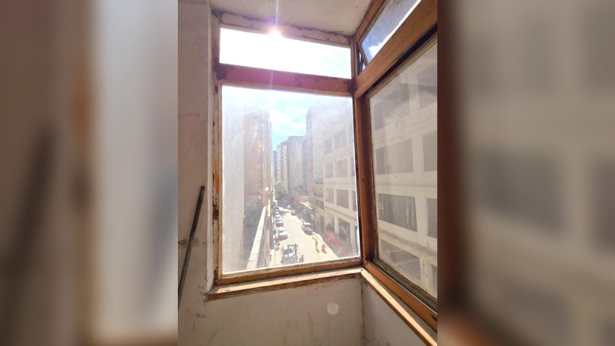 Ele conta com a área construída de 310,00m², e uma vaga de garagem. Divulgação/Leilão Eletrônico