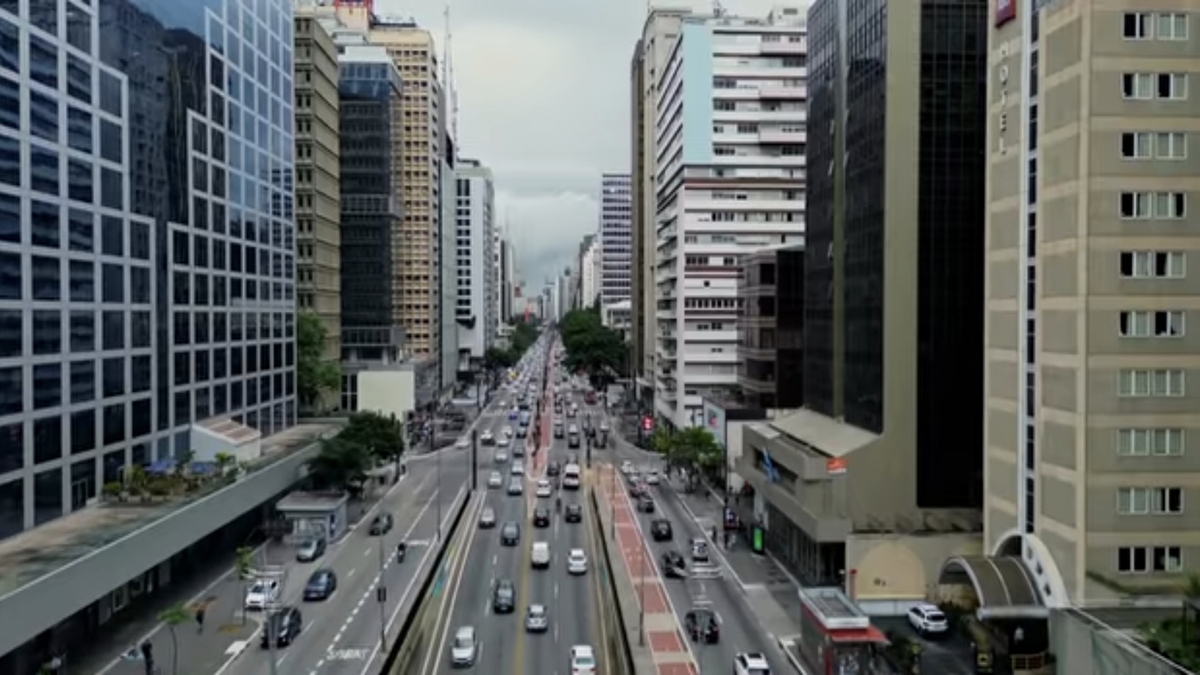 A avenida Paulista é a principal avenida do país - reprodução: YouTube