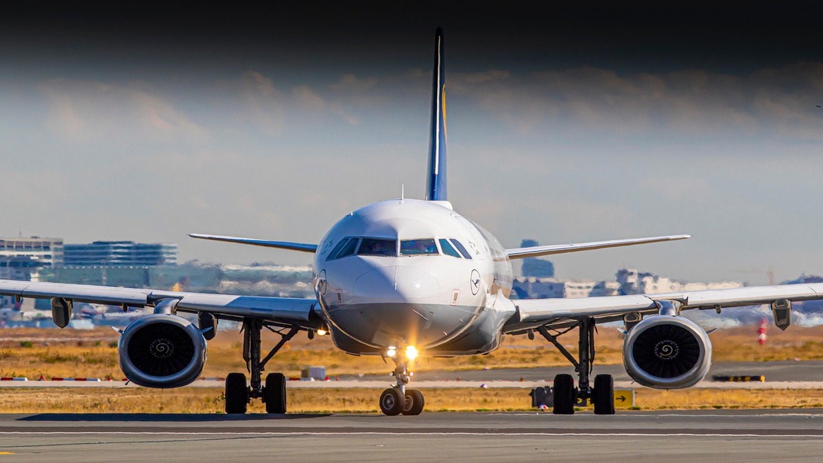Poucas pessoas questionam o porquê desta regra importante na aviação - Pixabay