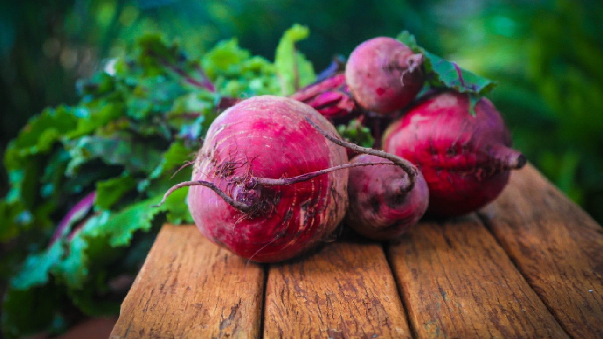 As betacianinas, que dão a cor da pitaya vermelha, também está presente na beterraba. Imagem: PxHere