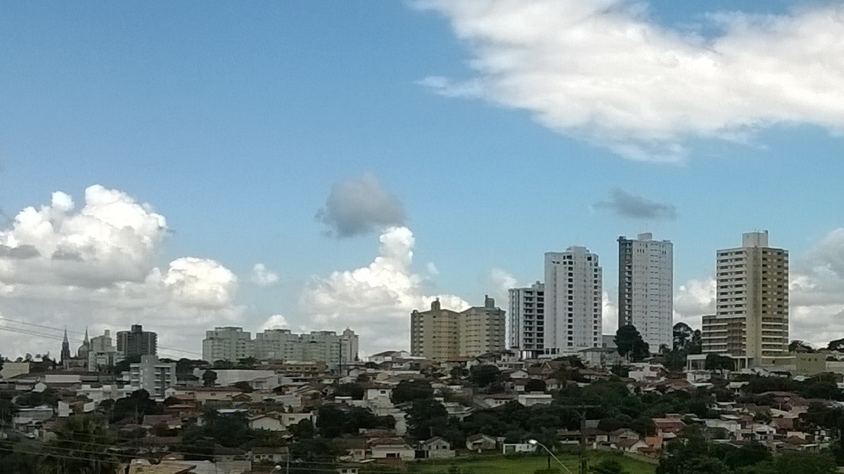 Botucatu possui 97,9 habitantes/km² Imagem: Jorgevicinity4/Wikimedia Commons