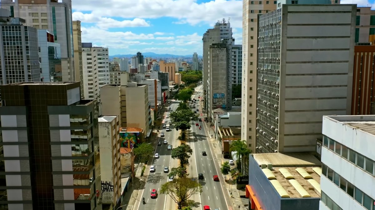As enchentes revelam a memória desses rios, que não conseguem mais dar conta do volume de água