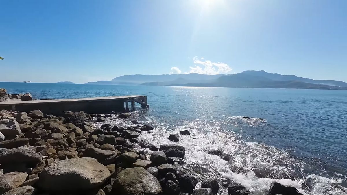 3- Feiticeira, Ilhabela