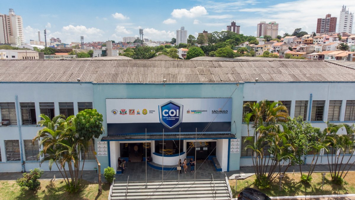 A presença da Guarda Civil Municipal e da Polícia Militar, junto com programas de patrulhamento e monitoramento, contribui para a ordem pública. Foto: Reprodução/Flickr