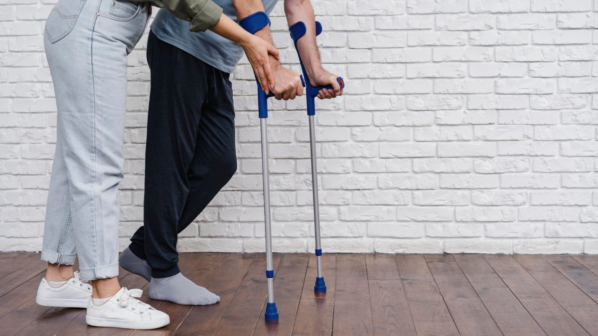 Ímãs, hastes de metal e meses de recuperação: o preço da vaidade