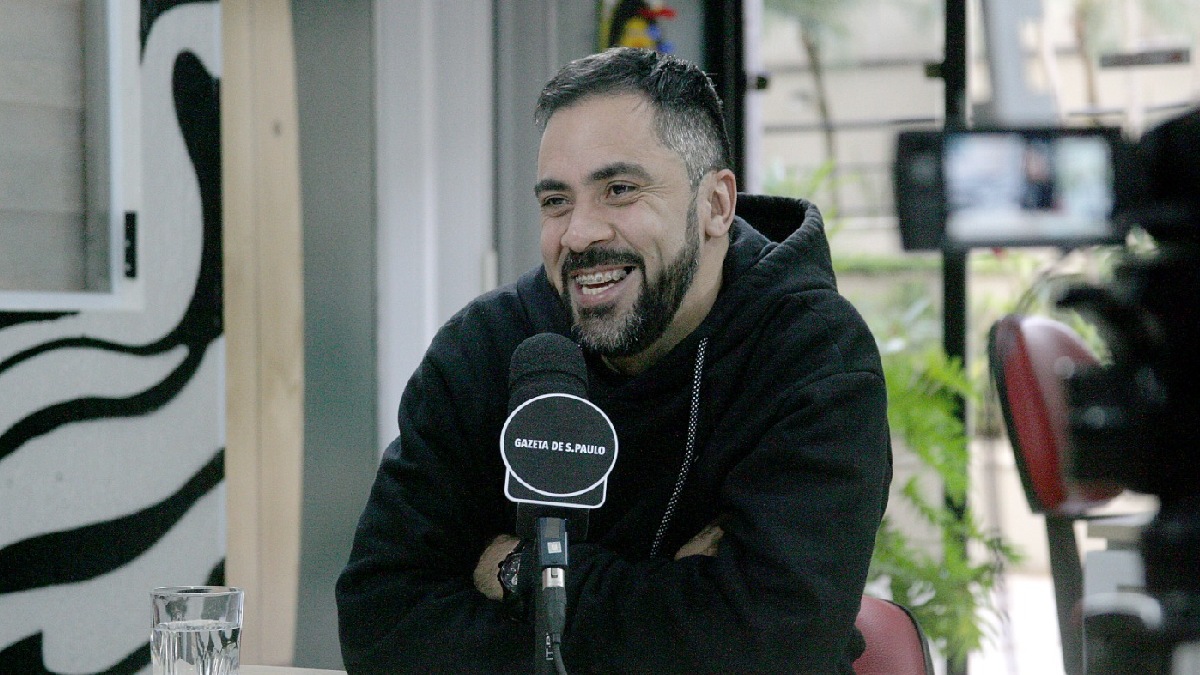 Atualmente com 41 anos, Juka contou que começou a trabalhar cedo, ainda com 14 anos, vindo de família humilde. Vendeu sorvete, comprava relógios, tênis e outros produtos no centro de São Paulo para vender onde morava, e em 2005 foi chamado para trabalhar na TechnoMania, empresa da icônica filmadora Tekpix - (Thiago Neme/Gazeta de S.Paulo)