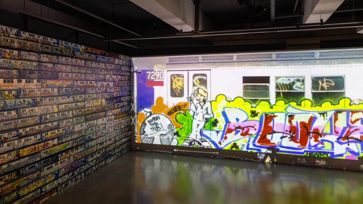 Exposição estará em cartaz no Sesc 24 de Maio até março de 2026 e seguirá, em partes, para a estação Sé. /Foto: Divulgação