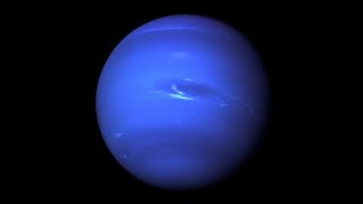 Netuno é o planeta mais distante do Sol, orbitando a uma distância média de 4,5 bilhões de quilômetros. Suas nuvens superiores registram temperaturas de cerca de -214 °C. Foto: Public Domain Pictures