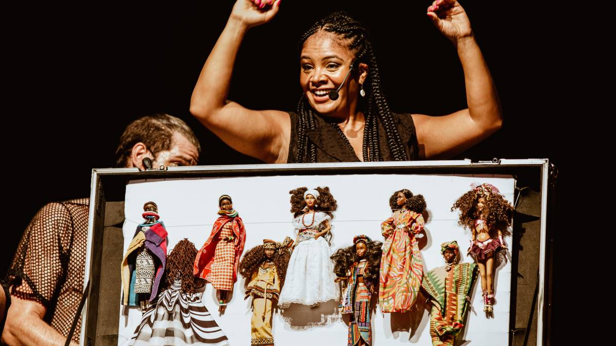 Criada pela Dupla Companhia, a peça fará uma curtíssima temporada de estreia no Centro Cultural Banco do Brasil, no Centro Histórico de São Paulo.