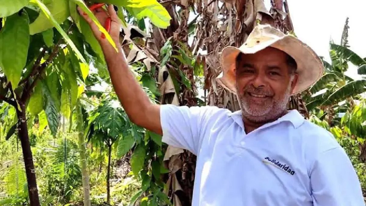 João Evangelista, popularmente conhecido como Rogério forneceu a amêndoa utilizada pelo chocolate premiado com medalha de ouro. Foto: Mateus Costa/Ascom Sedap