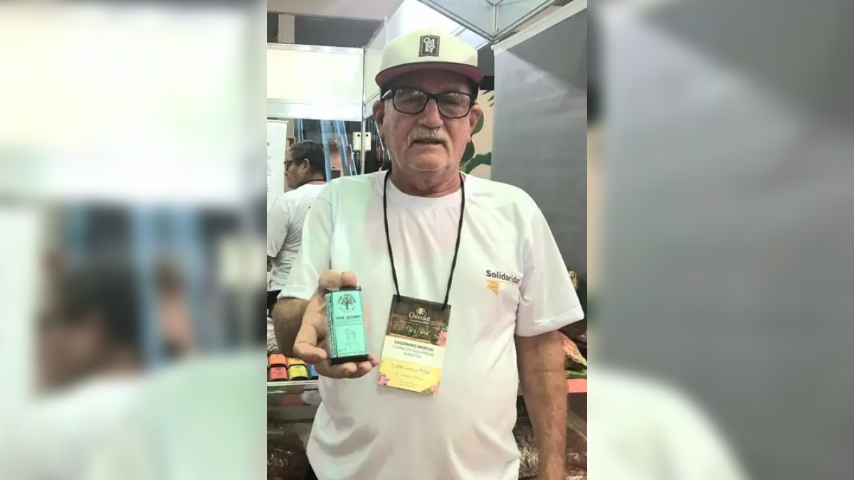Valdemiro produziu a amêndoa do chocolate que conquistou a medalha de prata na premiação realizada em São Paulo. Foto: Ascom Solidaridad