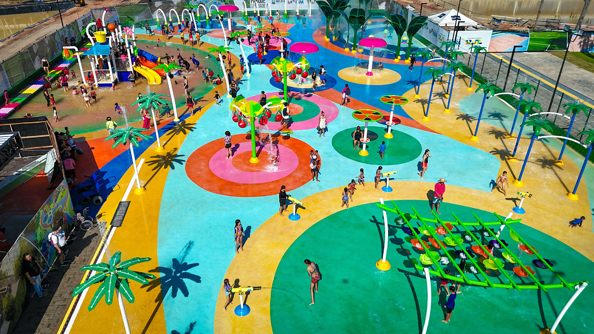Considerada a maior intervenção urbana em Belém nos últimos 100 anos, a estrutura do parque inclui quadras esportivas, pista de skate e ciclovias. Fotos: Augusto Miranda/Agência Pará.