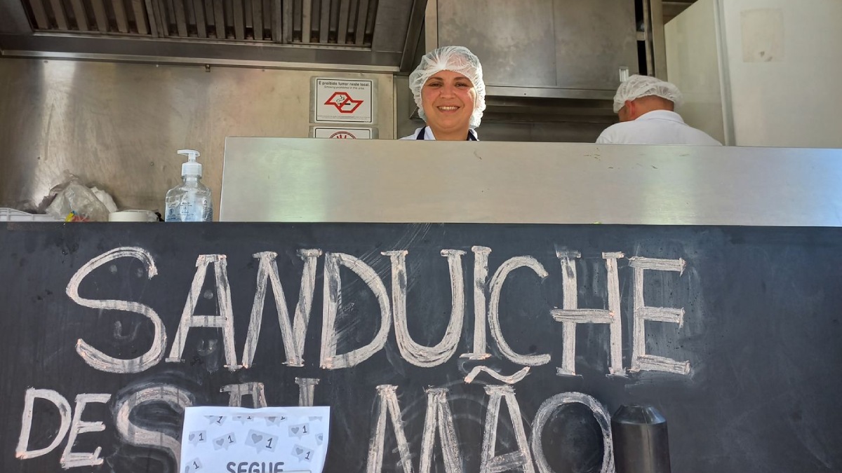 Evento ainda leva barracas com produtos artesanais e food trucks para consumo e alimentação. /Foto: Divulgação/Instituto de Pesca/Governo do Estado