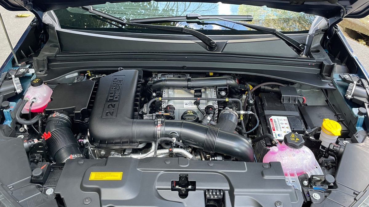 Motor T270 é o conhecido 1.3 turbo que estreou na picape em 2022 e equipa vários modelos da Stellantis. /Foto: Yuri Ravitz