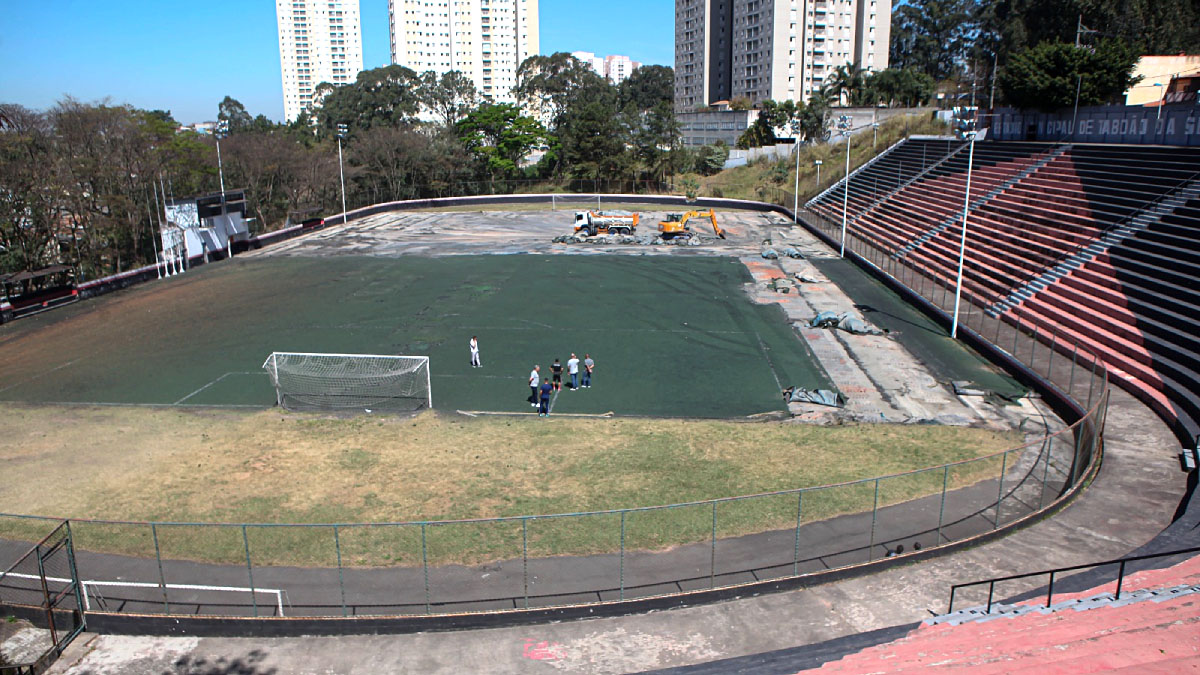 Prefeitura de Taboão da Serra, na Grande São Paulo, começou as obras de reforma do Estádio Municipal José Ferez, um dos espaços esportivos mais tradicionais da região. Fotos: Antonia Alves/PMTS.