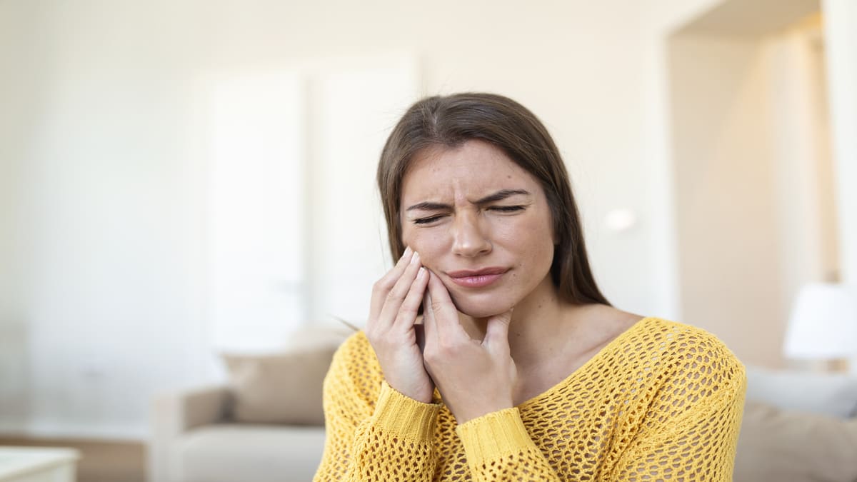 Soluções caseiras podem atenuar a dor de dente - Freepik