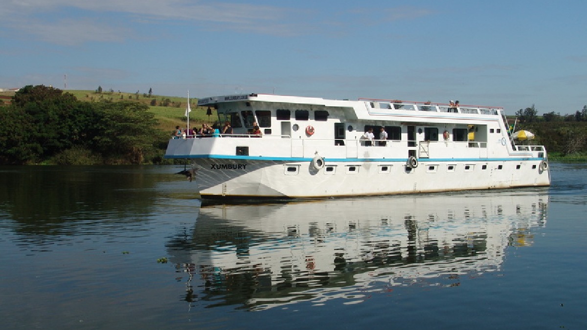 Passeio de barco é grande atrativo da cidade. Imagem: Jose Reynaldo da Fonseca/Wikimedia Commons