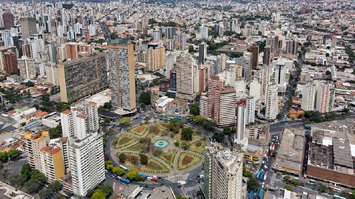 BH se destaca pela tranquilidade. Imagem: copagov/Wikimedia Commons