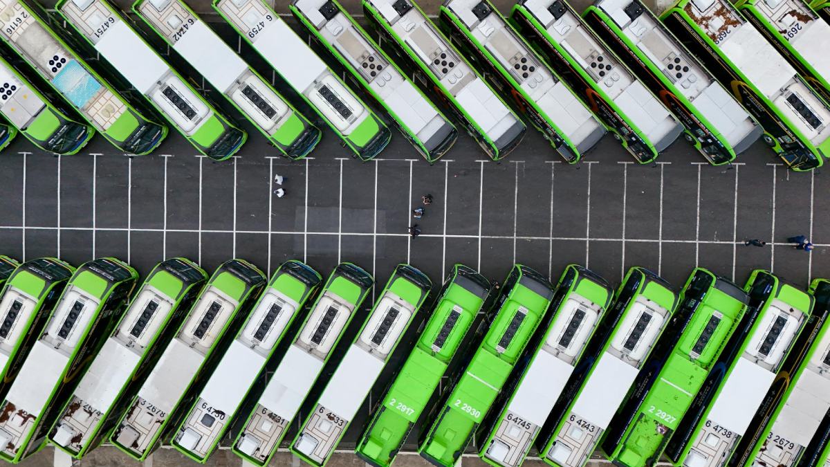 Segundo a Prefeitura de São Paulo, 10 dos ônibus entregues têm câmeras do Smart Sampa instaladas.