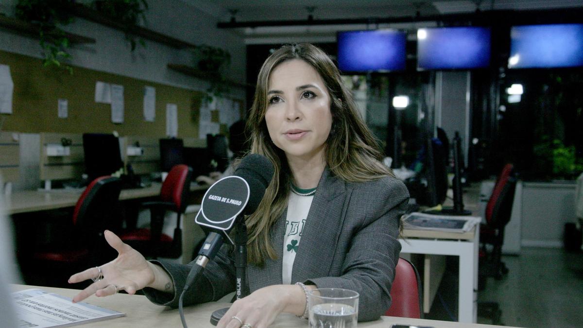 Para ela, essas promessas do 'aprenda inglês em três meses' cria frustrações nos alunos/Thiago Neme/Gazeta de S.Paulo