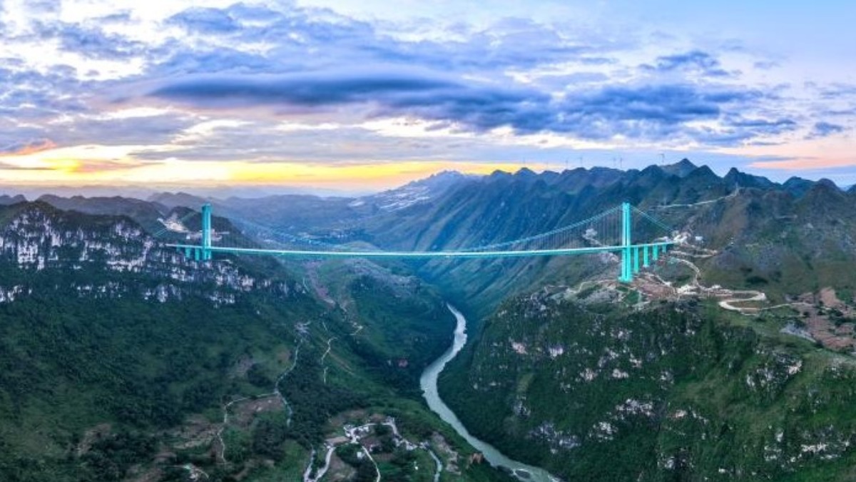 Foram investidos 2 bilhões de yuans (aproximadamente R$ 1,5 bilhão) na construção da ponte. /Foto: Xinhua/Ou Dongqu