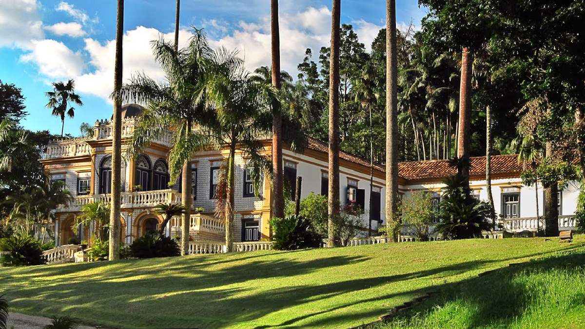 Em poucos quilômetros de distância fica a Fazenda Morro Azul. Imagem: Jefferson Conti/Wikimedia Commons