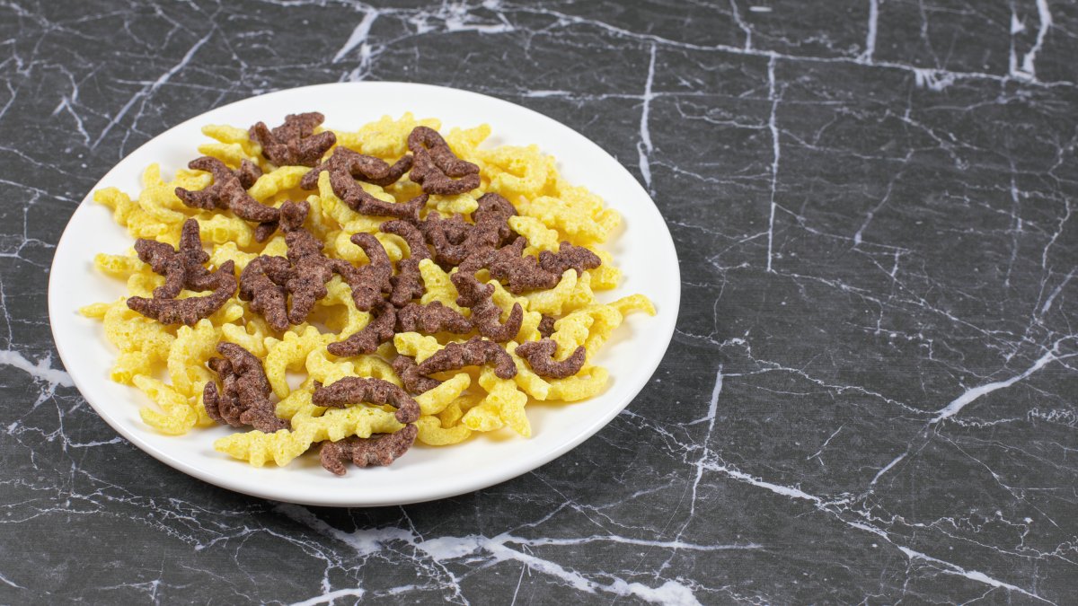 De massas a sobremesas, chefs apostam em receitas criativas com grilos, gafanhotos e larvas para desafiar paladares e hábitos tradicionais (Fotos: Freepik)