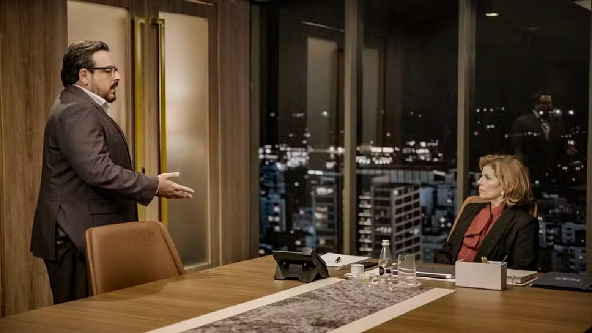 Freitas oferecerá informações valiosas para a empresária em troca de vantagens na empresa |Reprodução/TV Globo