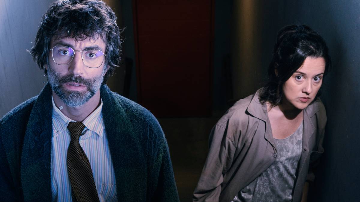 Dirigida e interpretada por Karen Coelho e Rodrigo Pandolfo, a montagem, com ingressos gratuitos, ficará em cartaz no teatro até 9 de novembro.