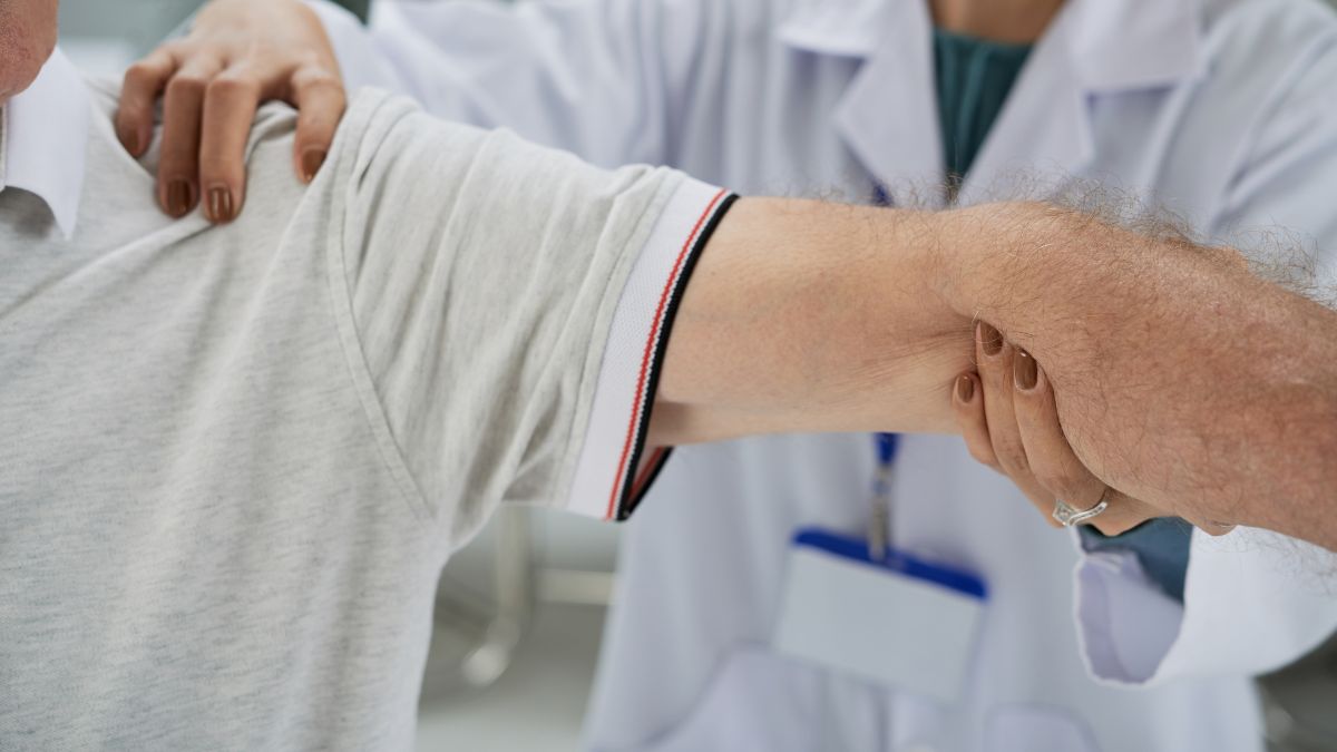 Imagine um cirurgião pegando algo parecido com uma pistola de cola quente para reparar ossos quebrados em minutos (Fotos: Freepik)