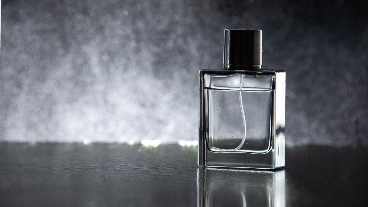 Cinco perfumes masculinos de longa duração: Nishane, Kilian Paris, Tom Ford, Creed e Burberry