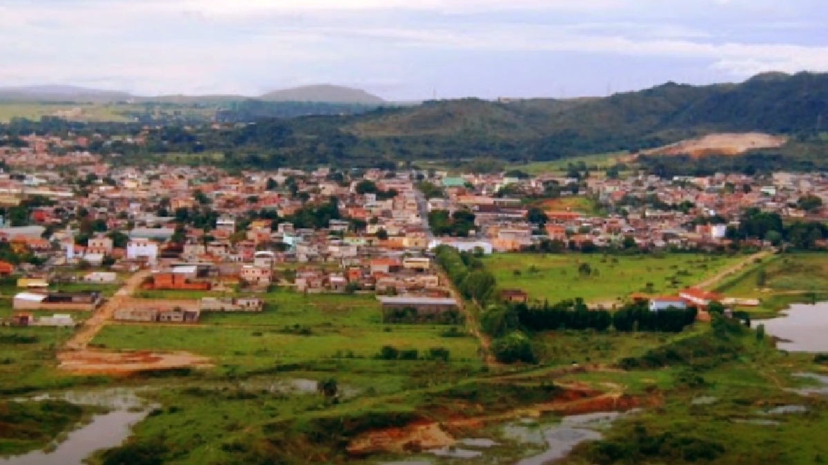 O foco da cidade fica para o comércio e o atendimento, contribuindo para consolidar o local como um dos mais importantes economicamente no estado - (Reprodução/YouTube)