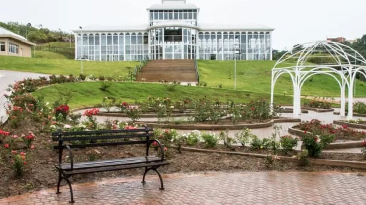Um dos destaques na natureza fica para o Jardim Botânico "Irmãos Villas-Bôas", que possibilita uma experiência única para os amantes do meio ambiente, com seus belos jardins temáticos e estufas de plantas exóticas - (Alexandre Lombardi/PMS)
