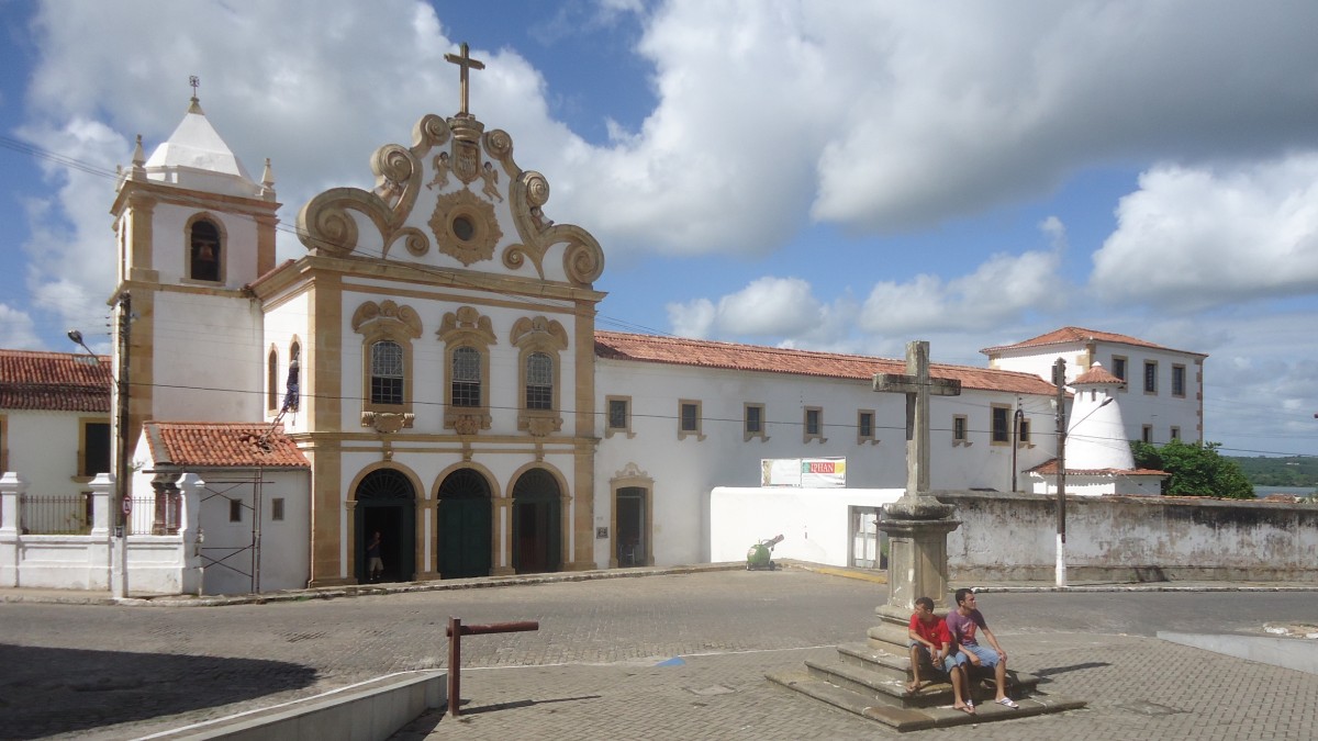 O título de "Atenas Alagoana" surgiu no século XIX, quando Penedo se destacou pelo desenvolvimento educacional e artístico. Fotos: Wikimedia Commons