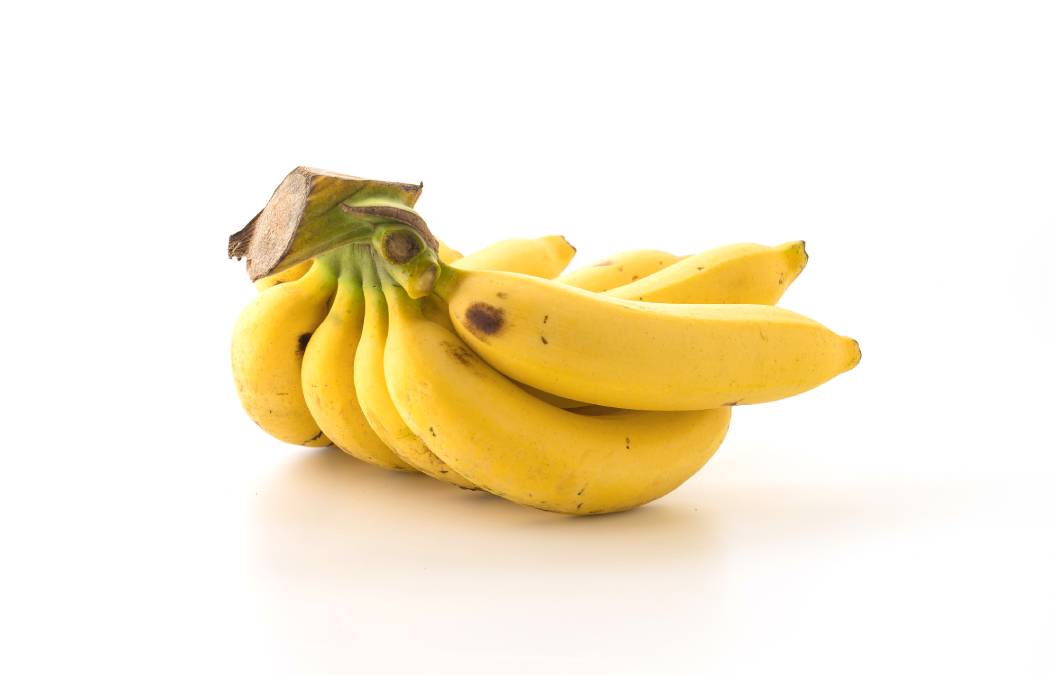 O potássio, principal destaque da fruta, ajuda ainda na prevenção de pedras nos rins. O mineral, afinal, auxilia no equilíbrio dos líquidos corporais.