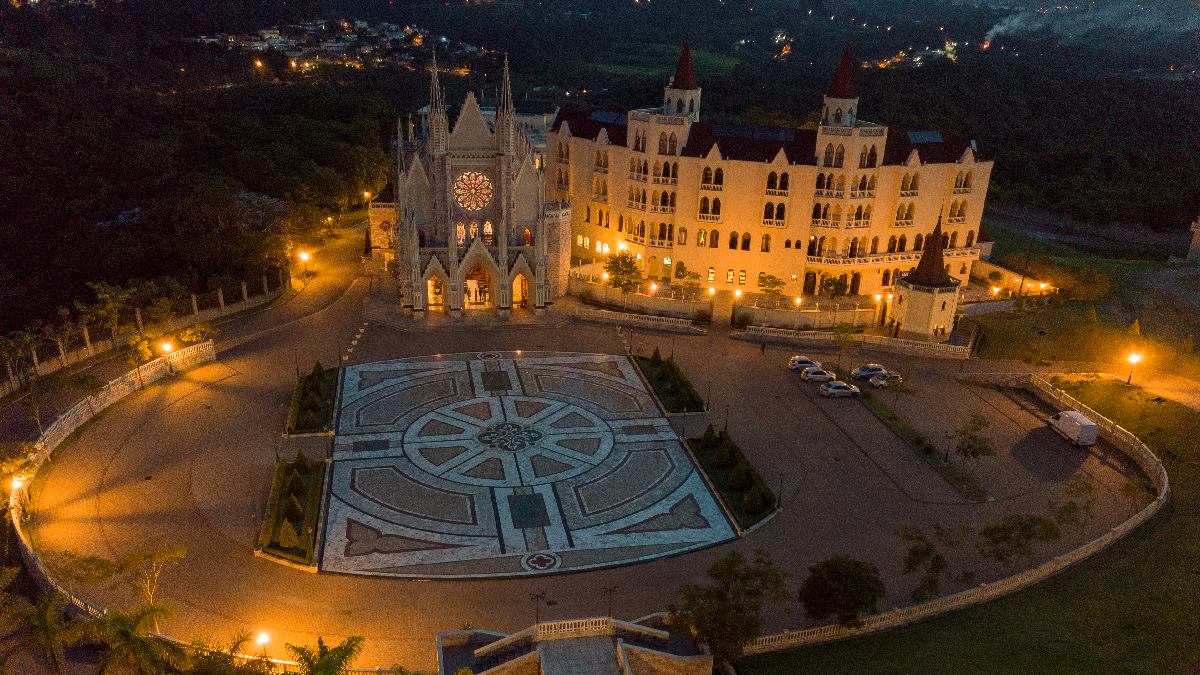 Basílica Nossa Senhora do Rosário de Fátima foi erguida pelos Arautos do Evangelho. Imagem: Webysther Nunes/Wikimedia Commons
