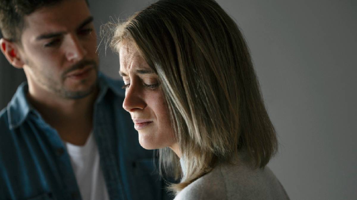 Para alguns, flertar com outras pessoas pode ser considerado uma traição | Freepik