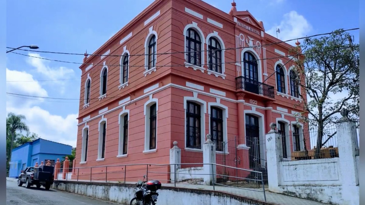 Reconhecimento como capital estadual reforça o papel da cidade na fruticultura paranaense (Fotos: Reprodução/Youtube)