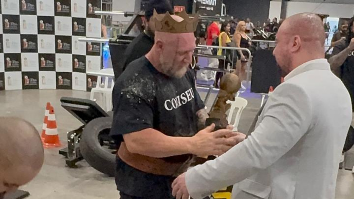 Em sua carreira, Marcos se consagrou 10 vezes campeão sul-americano de strongman.
