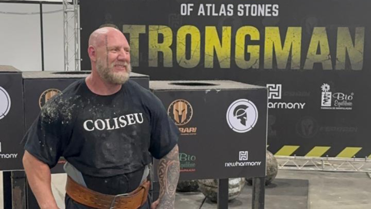No Atlas Stone, os participantes levantam uma esfera de concreto que pesam, a partir de, 70 kg para as mulheres e 90 kg para os homens. /Fotos: Arquivo pessoal