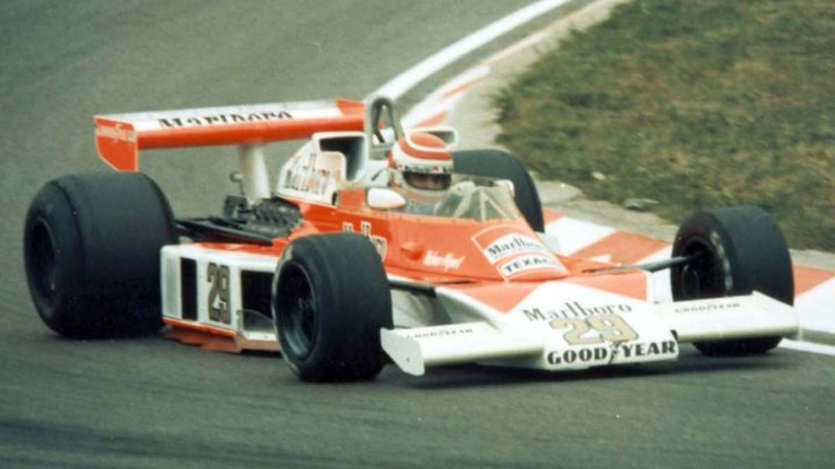 Nos anos 1980, Nelson Piquet destacou-se pela inteligência técnica e pelo domínio mecânico. Foto: Reprodução/X McLaren