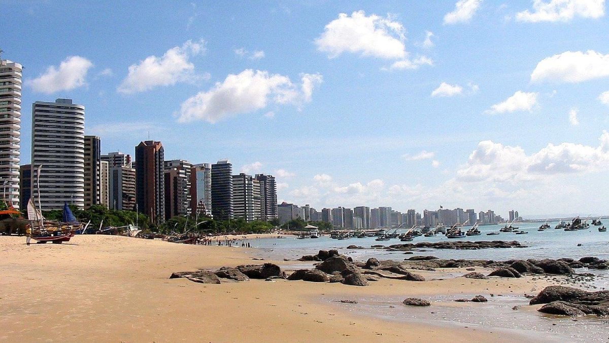 O litoral nordestino se estende por mais de 3 mil quilômetros. É uma das principais rotas turísticas do país, com destaque para destinos como Porto de Galinhas (PE), Jericoacoara (CE), Maragogi (AL) e Morro de São Paulo (BA).