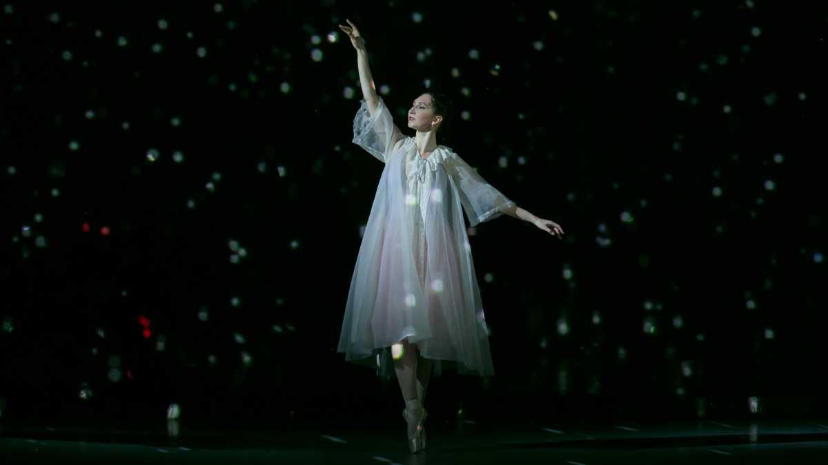 Composta por Tchaikovsky, a montagem estreou em 18 de dezembro de 1892 no histórico Teatro Mariinsky, em São Petersburgo.