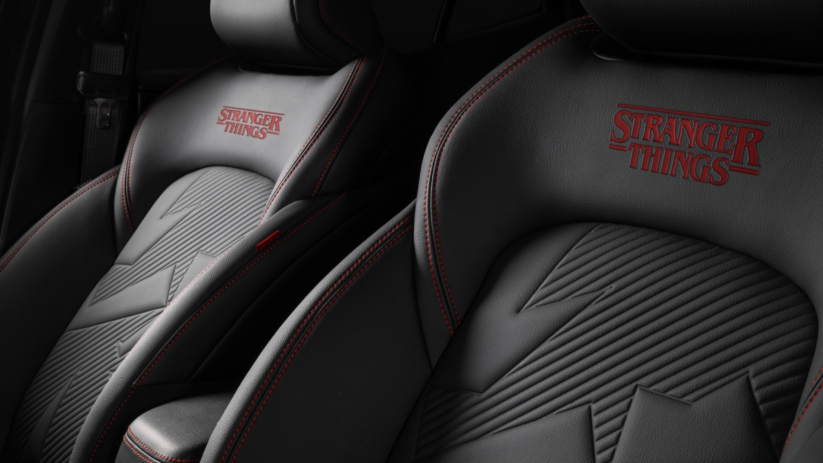Pulse Abarth Stranger Things conta com teto solar panorâmico, auxiliar de neblina em leds, bancos esportivos em couro. /Foto: Divulgação