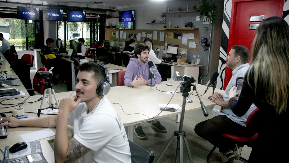 Só no Instagram ele ganhou quase100 mil seguidores no último mês/Thiago Neme/Gazeta de S.Paulo