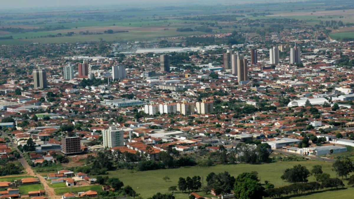 Birigui Calçados Infantis: a 521 km de São Paulo, Birigui é a maior produtora de calçados infantis do país, com lojas de fábrica e modelos para todos os gostos. Foto: Leandro de Birigui