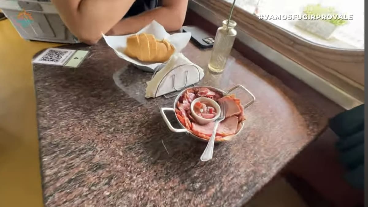 Alguns dos itinerários também contam com vagão restaurante - reprodução/YouTube