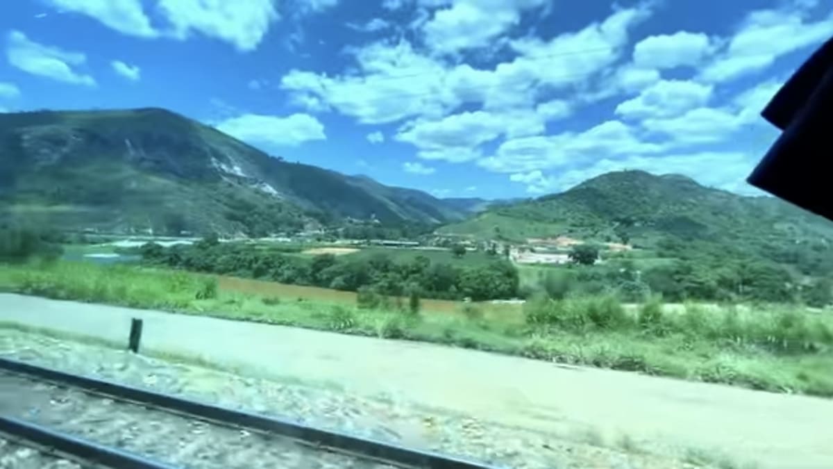 O trajeto passa por lugares deslumbrantes - reprodução/YouTube
