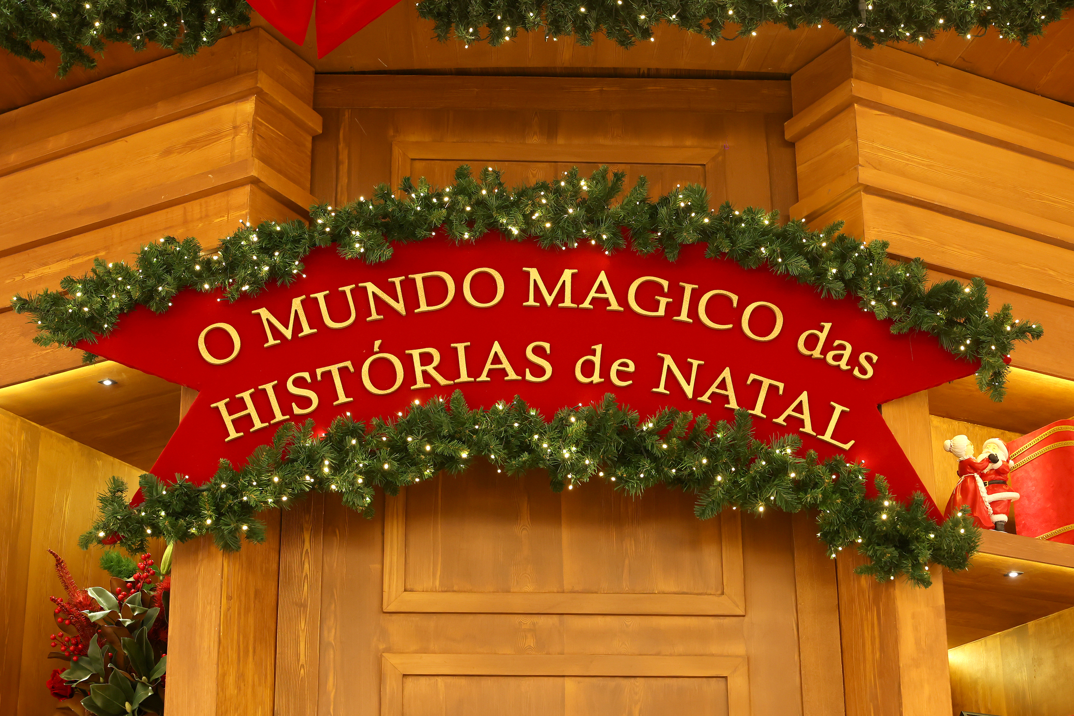 São diversos livros de histórias clássicas e fabulosas dos Natais. Foto: Divulgação/Marcos Suguio