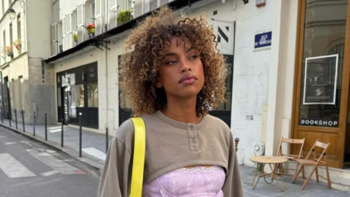 Cortes como micro bob, french bob e shag 2.0 ganham força na estação por oferecerem frescor, movimento e versatilidade para diferentes tipos de cabelo e formatos de rosto. Fotos: Instagram